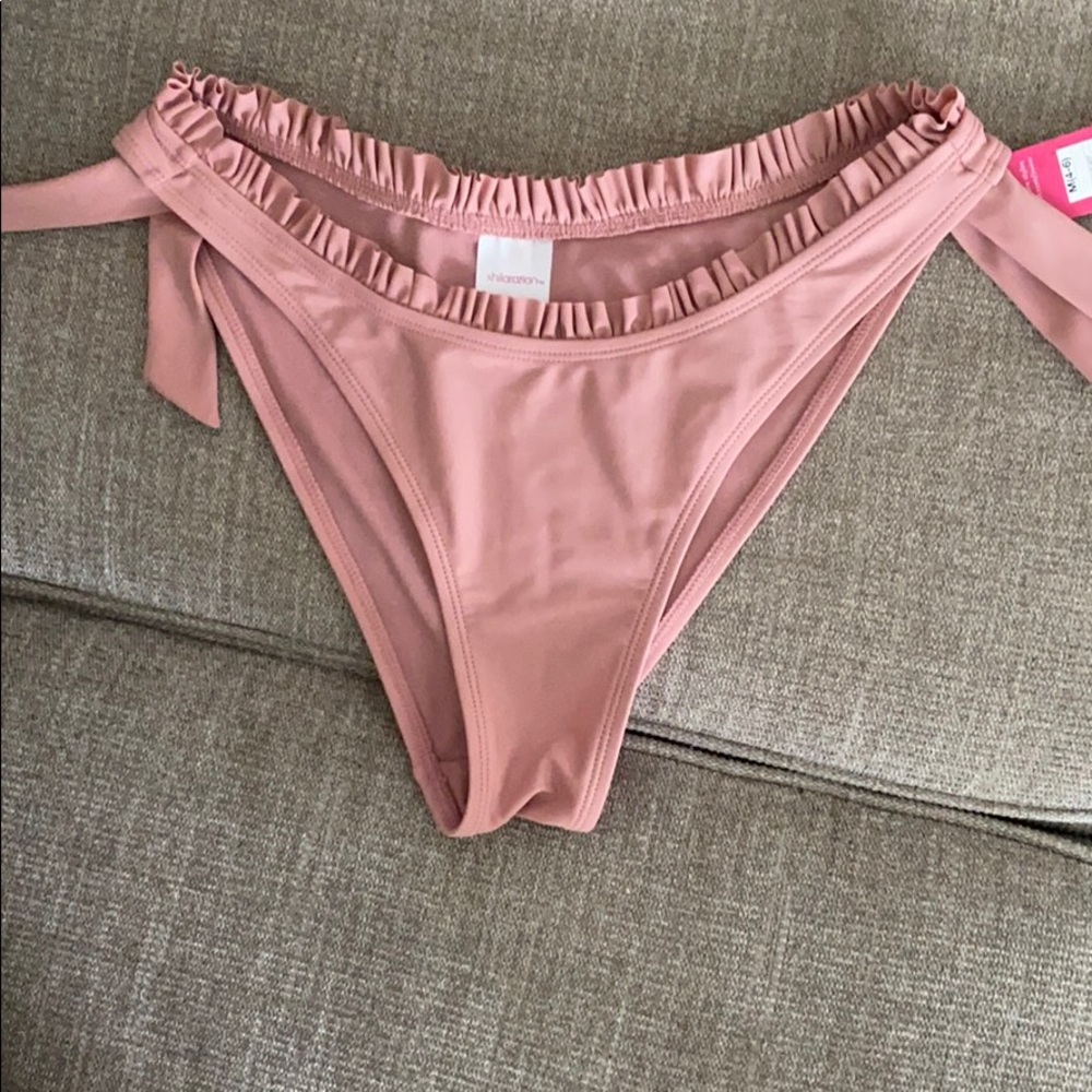 Women’s bathing suit bottoms NWT